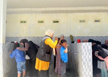 Hari Kesehatan Gigi dan Mulut, LKC Dompet Dhuafa Aceh Gelar Edukasi dan Sikat Gigi Massal di Lamkawe