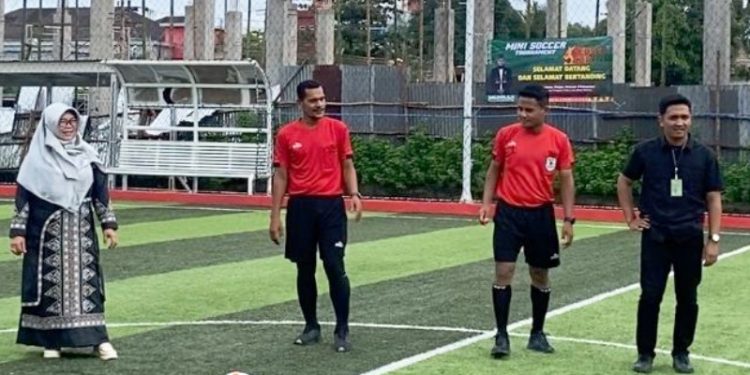 Anggota DPRA Sutarmi Buka Turnamen Mini Soccer Leuser Cup 2025