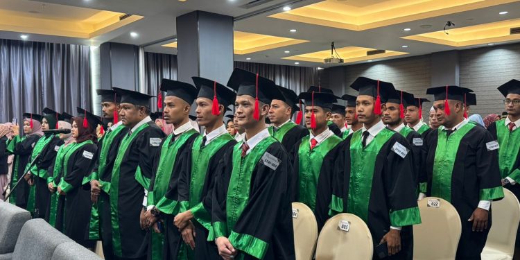 STAI Pante Kulu Wisuda Sarjana, 9 Lulus Cumlaude