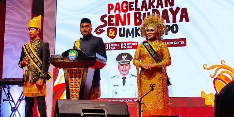 Bupati Abdya Dr. Safaruddin Buka Kegiatan Pergelaran Seni Budaya dan UMK Expo