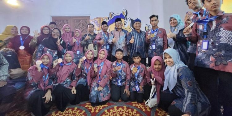Krak, Aceh Bawa Pulang 11 Medali dari Olimpiade Madrasah Indonesia 2025