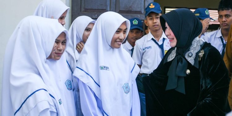 Illiza Hadiri Pembudayaan Keamanan Pangan di SMPN 10 Banda Aceh