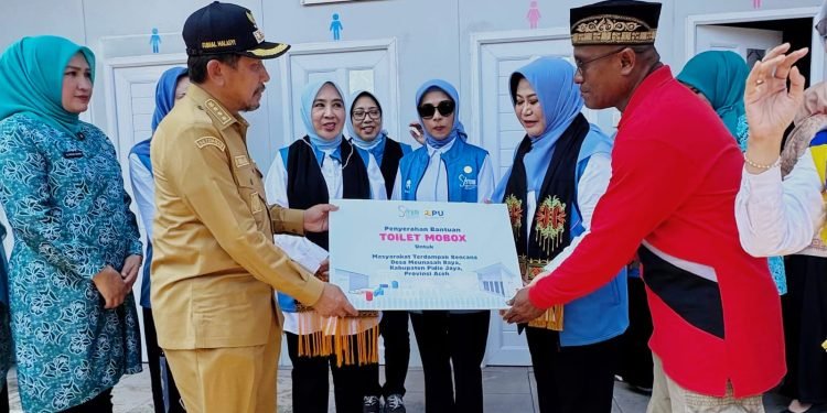 Irma Dody Hanggodo Bersama Seruni Kabinet Merah Putih Pastikan Pemulihan Air Bersih dan Sanitasi di Pidie Jaya