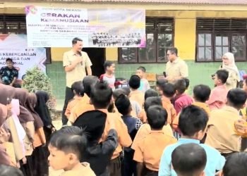 FIKK UNESA Gelar Gerakan Kemanusiaan, Tanamkan Nilai Empati Sejak Dini