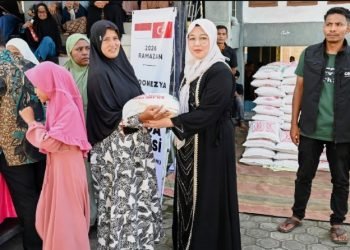 TP PKK Aceh Besar Bersama ASA Salurkan Bantuan Ramadhan untuk Warga Dhuafa di Montasik