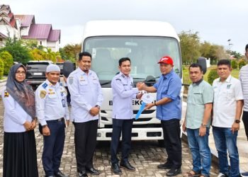 Pemkab Aceh Jaya Terima Bantuan Bus Sekolah dari Kemenhub RI
