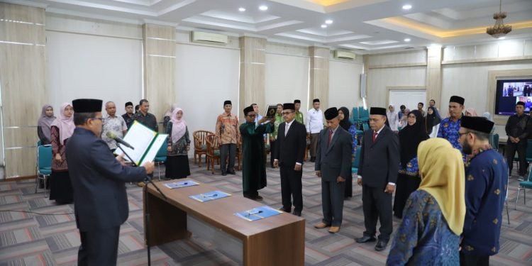 Krak, Kakanwil Kemenag Aceh Lantik Sejumlah Pejabat