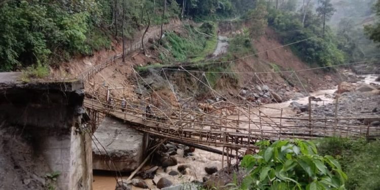 Keluhan Tak Ditanggapi, Warga Bener Meriah Akan Perbaiki Jembatan Wih Kanis Secara Swadaya
