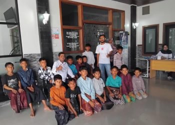 Aipda Jonni Gelar Khitanan Massal untuk 30 Anak Kurang Mampu
