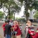 DEMA STIS Al-Aziziyah Sabang Berbagi Takjil di Depan Kantor Walikota