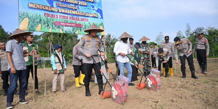 Kapolres Pidie Gelar Tanam Jagung Serentak