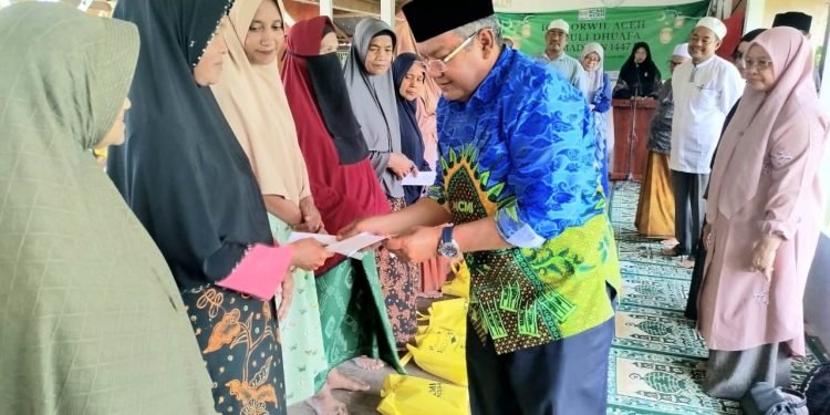 ICMI Aceh Salurkan Bantuan Ramadhan di Pidie Jaya
