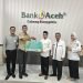 Bank Aceh Blangpidie Salurkan Zakat Karyawan ke Baitul Mal Abdya
