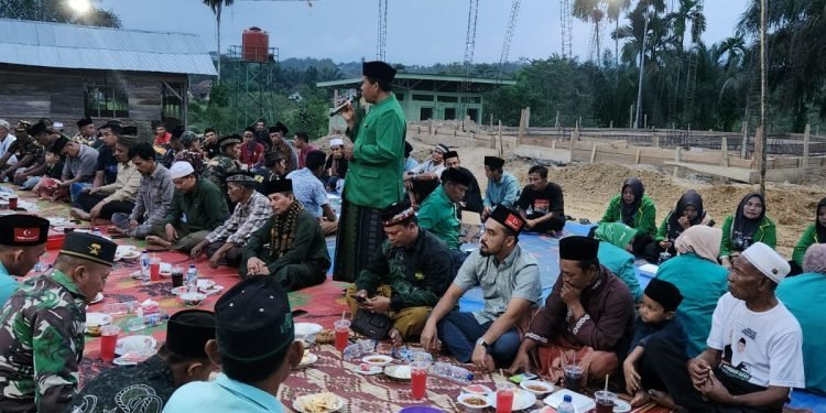 Keluarga Besar MWC NU Peunaron Gelar Buka Puasa Bersama
