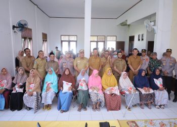 Pemkab Pijay Salurkan Bansos ke Kelompok Rentan dan Yatim