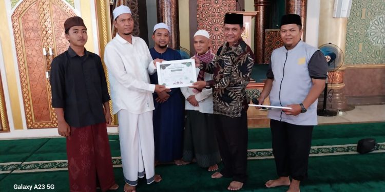 Tutup Daurah Ramadhan Masjid Agung Meulaboh, Kepala Dinas Syariat Islam: Kita Apresiasi dan Dukung Program Ini