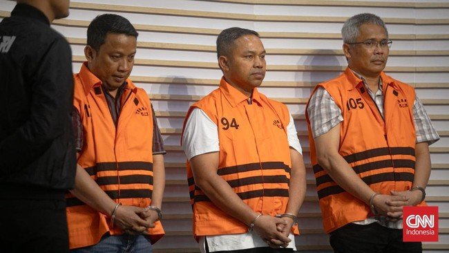 Gubernur Riau Minta Jadi Tahanan Rumah Seperti Yaqut