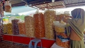 Para Pedagang Keripik Mulai ‘Hijrah’ dari Saree ke Padang Tiji