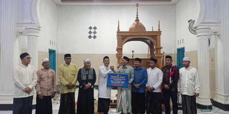 132 Santri Korban Banjir di Aceh Jaya dapat Bantuan Rp66 Juta