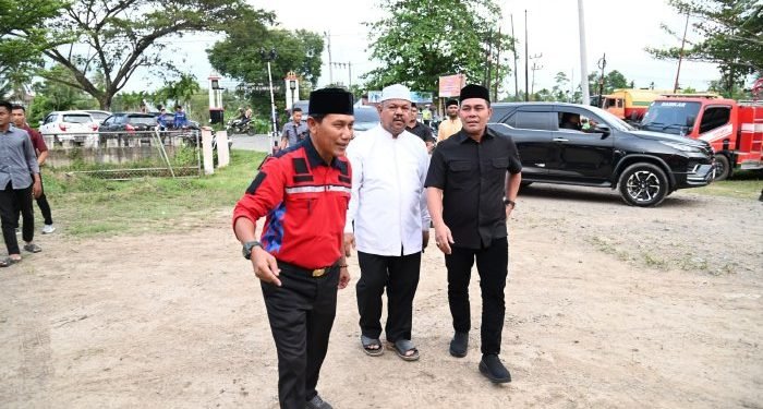 Bupati dan Wakil Buka Puasa Bersama Anak Yatim dan Relawan Kebencanaan di Pos Damkar