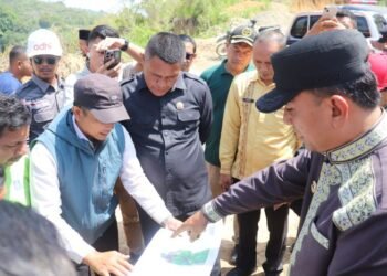 Wabup Muchsin Melaksanakan Monitoring Ke 2 Titik Perbaikan Jalan Celala