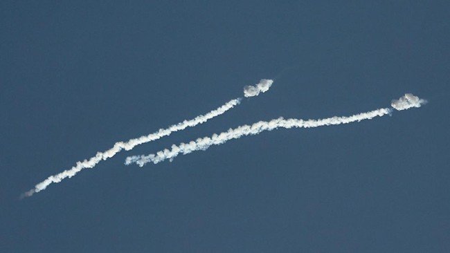 Iran Ngamuk Lagi! Gempur Israel & Pasukan AS Pakai Drone hingga Rudal