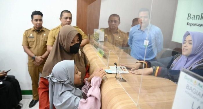 Jelang Idulfitri, Pemkab Aceh Besar Salurkan Uang Jajan untuk Anak Yatim