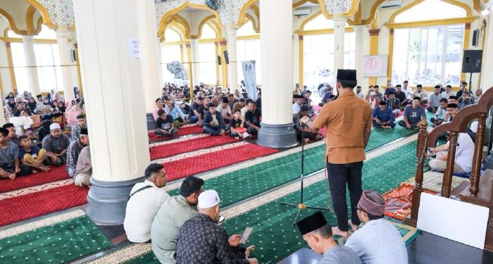 Gandeng BSI, Bupati Al-Farlaky Santuni 476 Anak Yatim di Ranto Peureulak