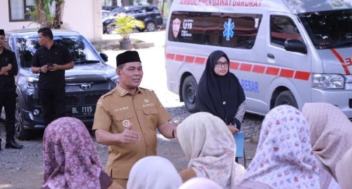 Bupati Aceh Besar Ajak Tenaga Kesehatan Layani Masyarakat dengan Hati dan Keikhlasan