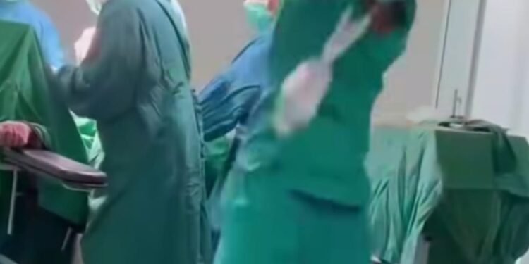 Nakes Joget Ria Saat Operasi, Masyarakat Mulai Ragu Berobat Kerumah Sakit