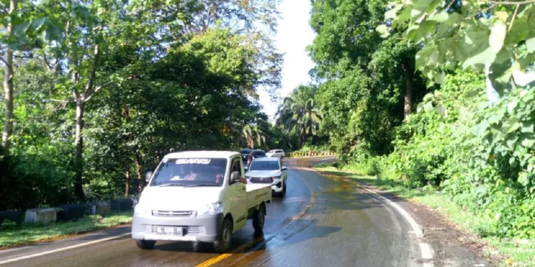 Ohku, Ada Tumpahan CPO di Gunung Geurutee Bahayakan Pengemudi