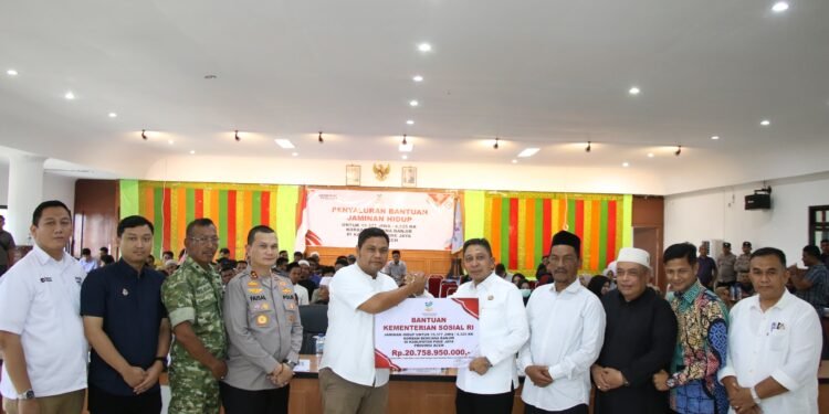 Bupati Sibral Salurkan Jadup untuk 15.377 Jiwa Warga Pidie Jaya