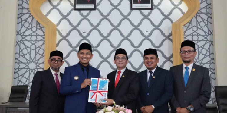 DPRK Banda Aceh Gelar Rapat Paripurna Penyerahan LKPJ Walikota Tahun Anggaran 2025
