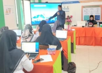 Guru SD dari Kecamatan Meukek Ikut Pelatihan Digitalisasi Pembelajaran