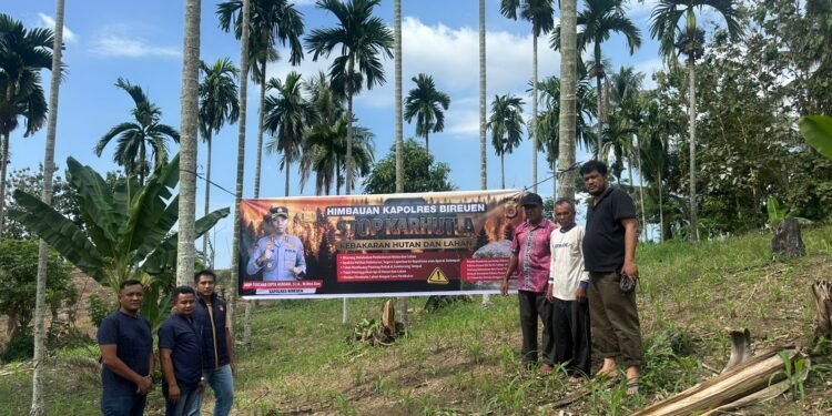 Satreskrim Polres Bireuen Gencarkan Sosialisasi Karhutla, Pasang Spanduk di Sejumlah Titik