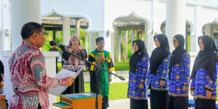 Lantik 4 Kepala SD dan SMP, Amrizal: Junjung Tinggi Integritas dan Disiplin