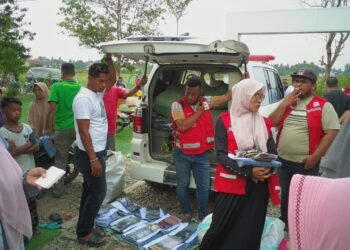 1.000 Paket Digelontorkan, PMI Pidie Jaya Sasar Warga Huntara Terdampak Banjir