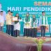 Tulis Dua Belas Buku Sastra Aceh, Kepala MIN 32 Bireuen Raih Penghargaan