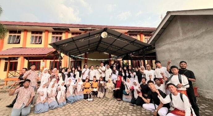 Siswa SMAN 1 Tapaktuan Juara Umum FLS3N Tingkat Kabupaten