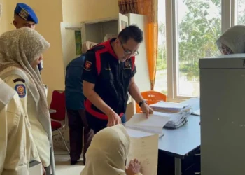 Kejari Bireuen Geledah Kantor Satpol PP dan WH Selama Dua Jam