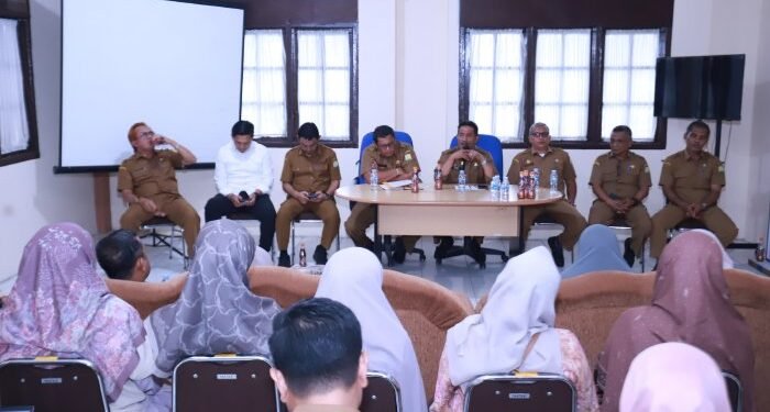 Optimalkan Pelayanan RSUD Indrapuri, Wabup Syukri Ajak Nakes Tingkatkan Komunikasi dan Koordinasi