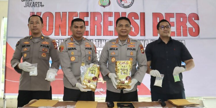 Polres Metro Depok Ungkap Jaringan Narkoba Aceh-Malaysia, 4 Kilogram Sabu-sabu Disita