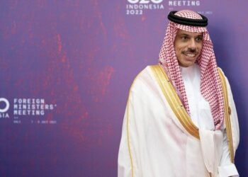 Menlu Saudi Telepon Menlu Iran dan AS soal Situasi Panas Timur Tengah