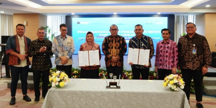 Pemerintah Aceh dan PT ASDP Teken Kerja Sama Pengelolaan KMP Aceh Hebat 1