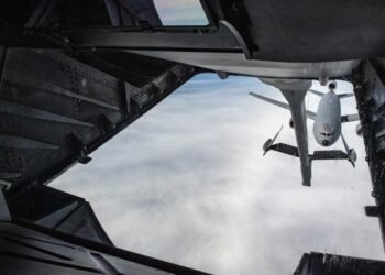 Kena Tembak Iran, Pesawat Tanker AS ‘Diam-diam’ Mendarat di Inggris