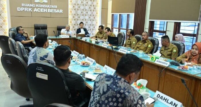 Pansus DPRK Aceh Besar Dalami LKPJ Bupati 2025