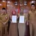 Sekda Aceh Jaya Serahkan SK Plt Kadishub dan Pertanahan