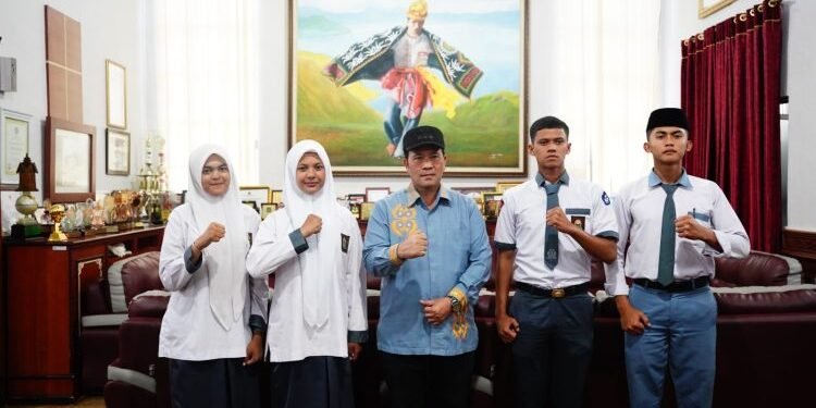 Lepas Calon Paskibra Asal Aceh Tengah Menuju Seleksi Provinsi, Bupati Haili Yoga: Disiplin Yang Utama