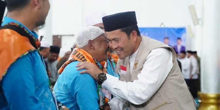 Haili Yoga Lepas 235 Jamaah Haji Aceh Tengah di Masjid Agung Ruhama Takengon