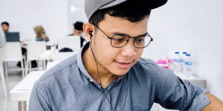 Jejak Sunyi yang Mengalir dalam Darah: Mengapa Saya Terus Menulis Tentang Pahlawan Lokal Aceh